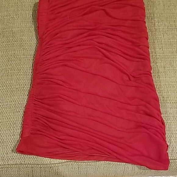 Red Dress - Picture 3 of 4